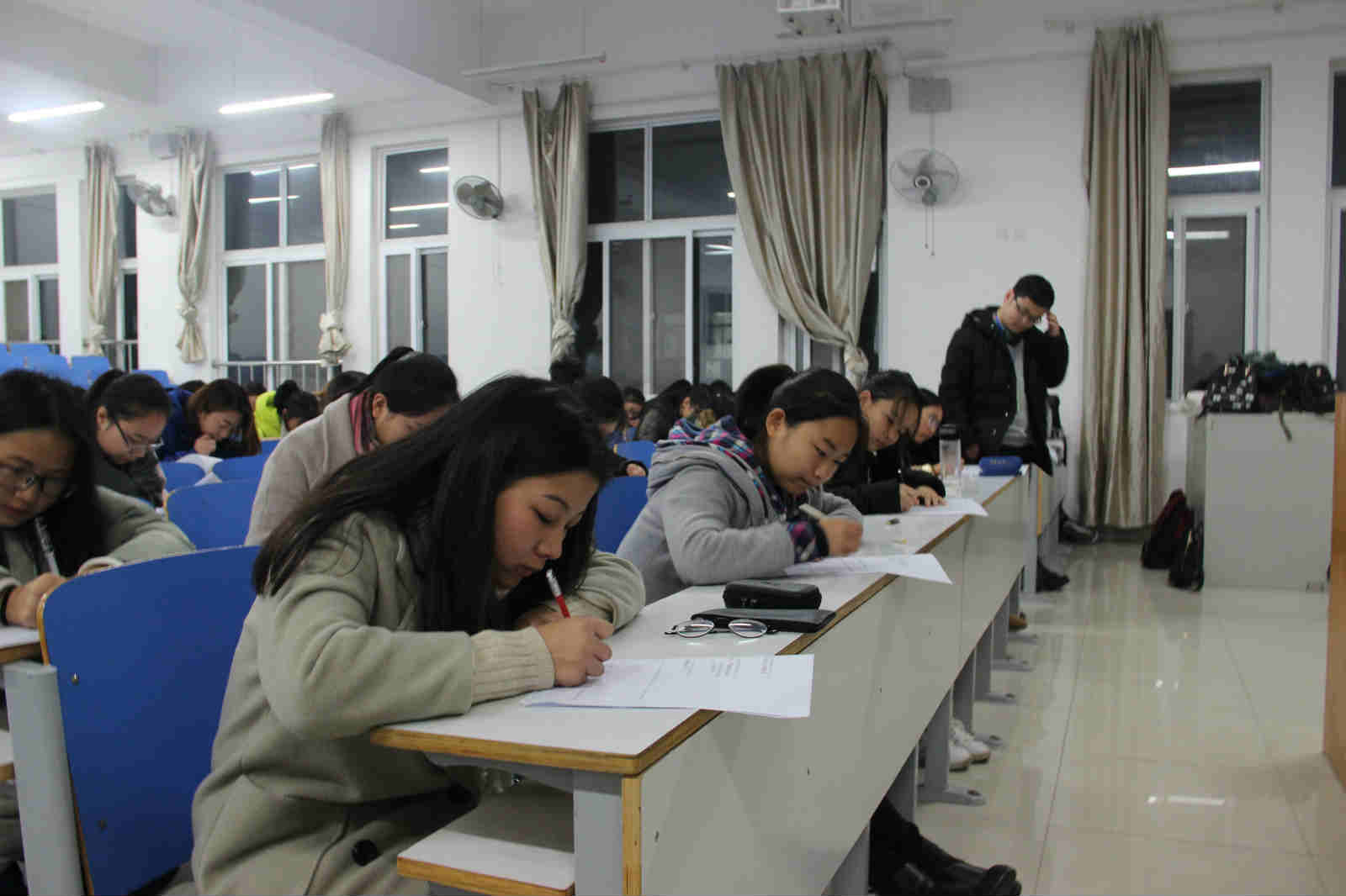 hg皇冠官网