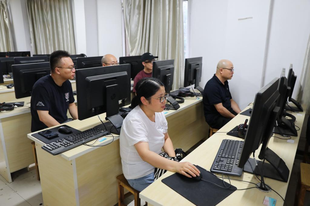 hg皇冠官网