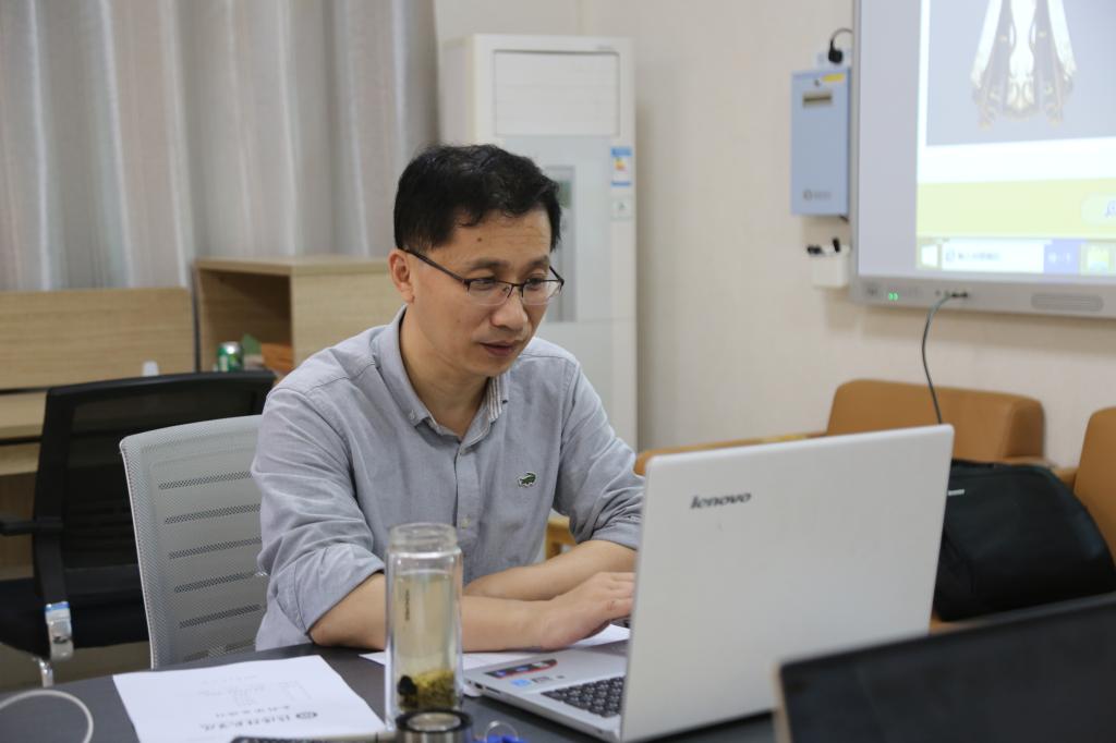 hg皇冠官网